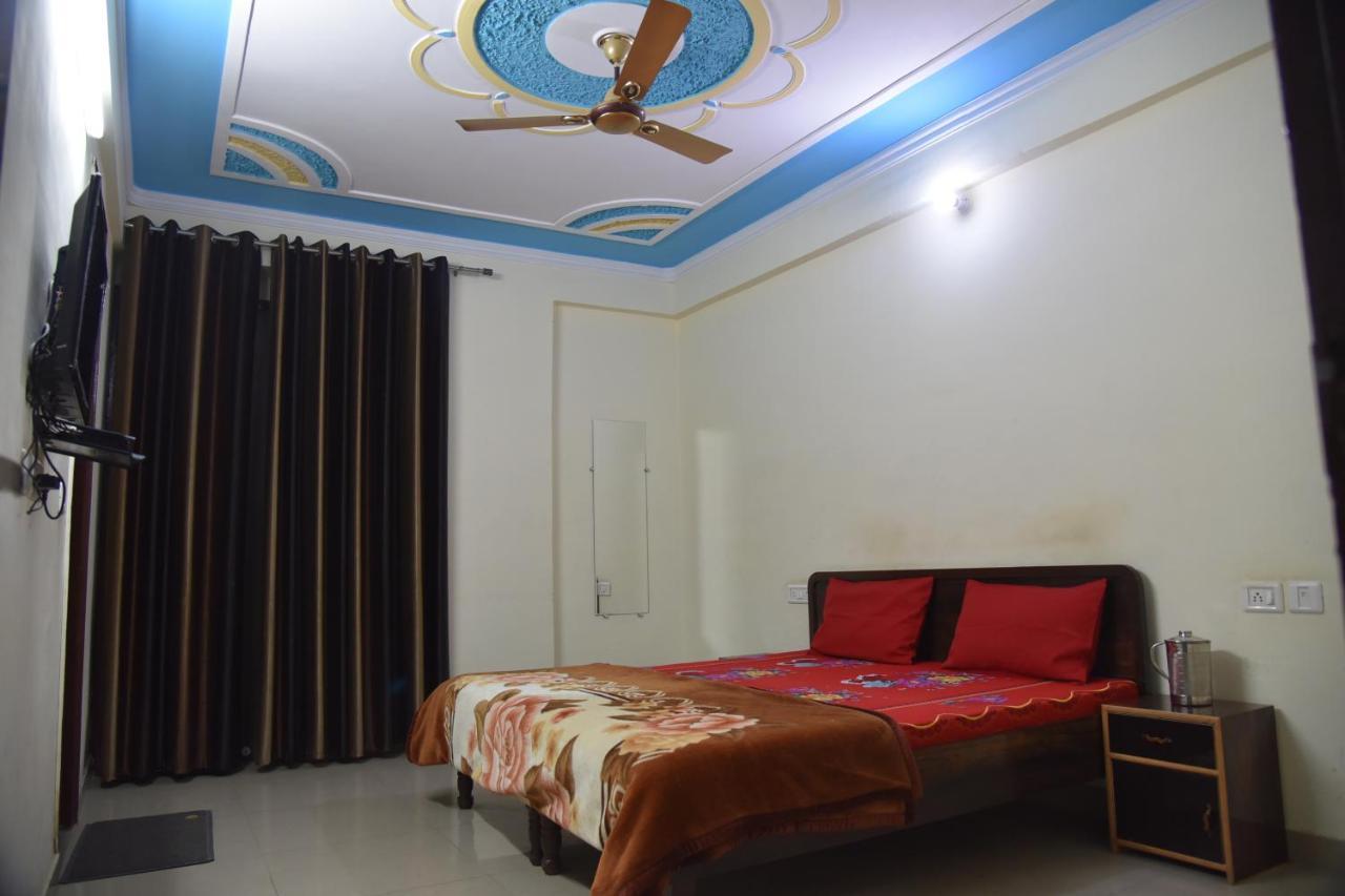 Hotel Gopi Dham Haridwār Exterior foto